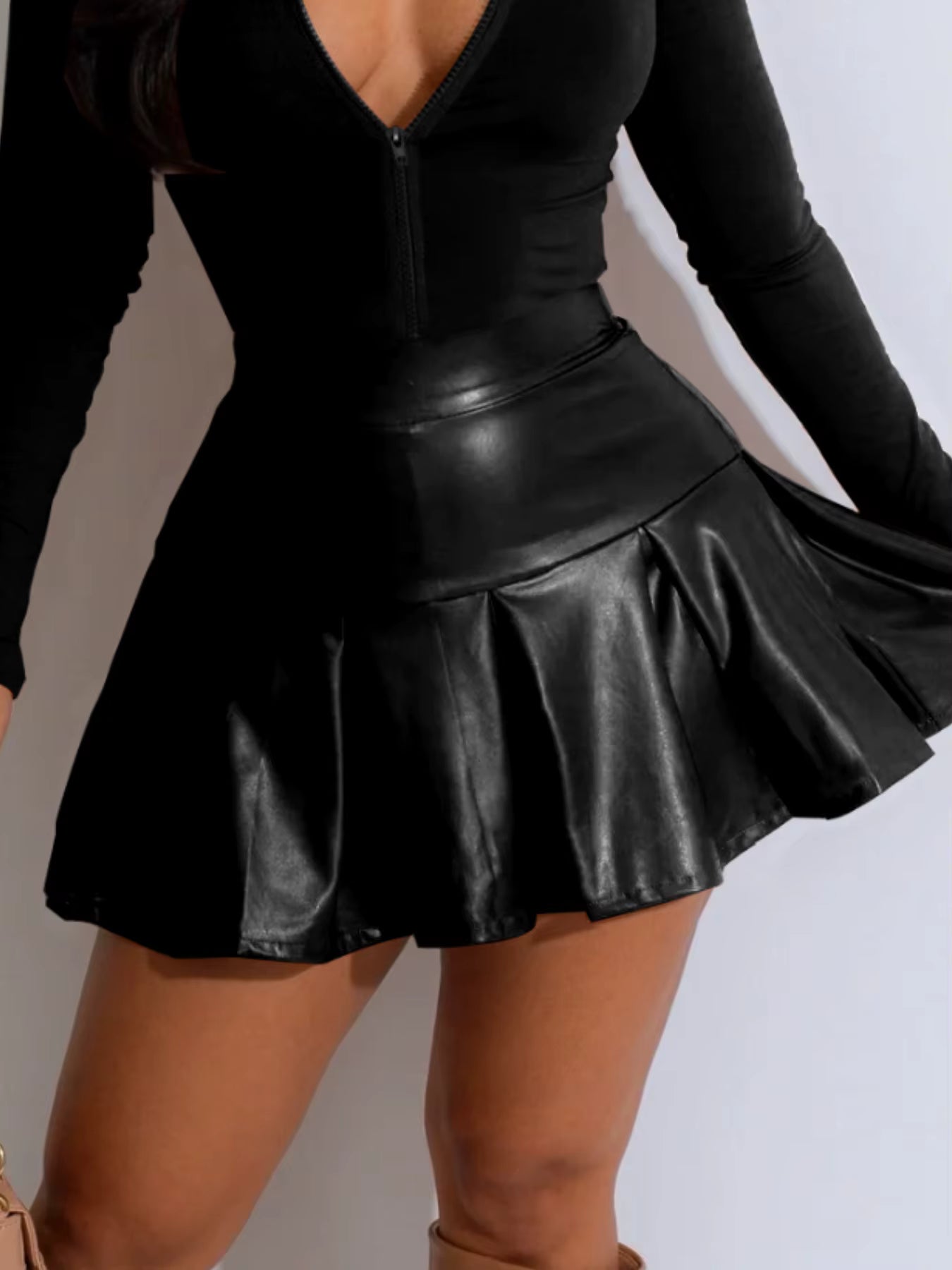 High Elastic Pu Pleated Leather Skirt