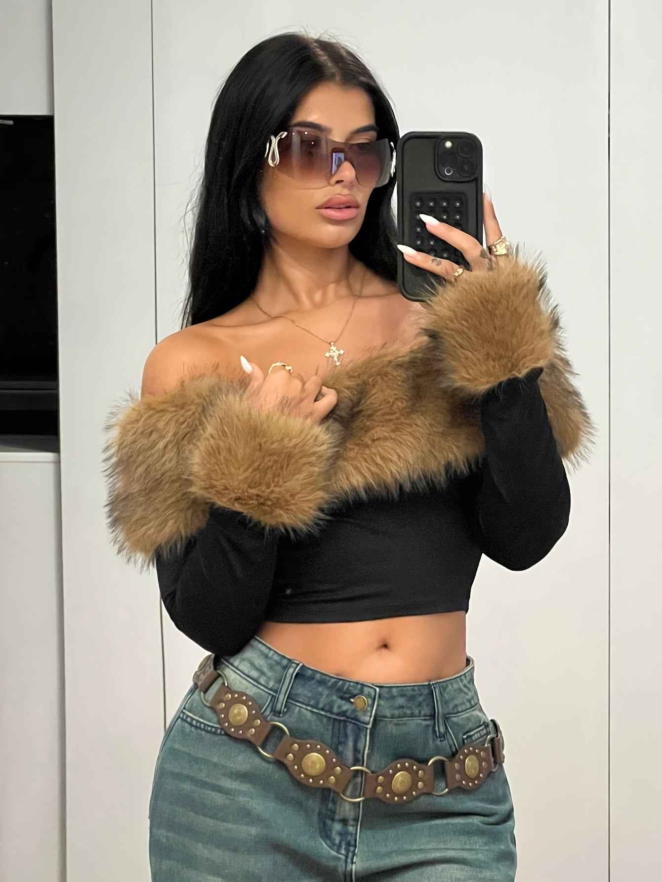 Cozy Off-Shoulder Long Sleeve Faux Fur Collar Top