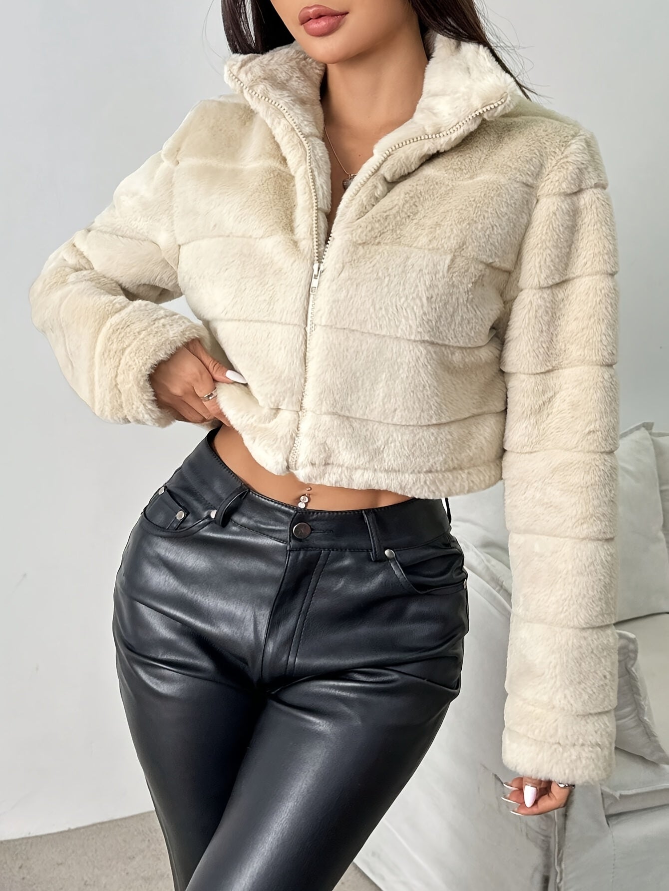 Elegant Luxury Zip-Up Plush Teddy Jacket